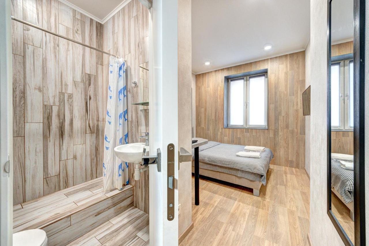 1 Room Apartment Near National Circus キエフ エクステリア 写真