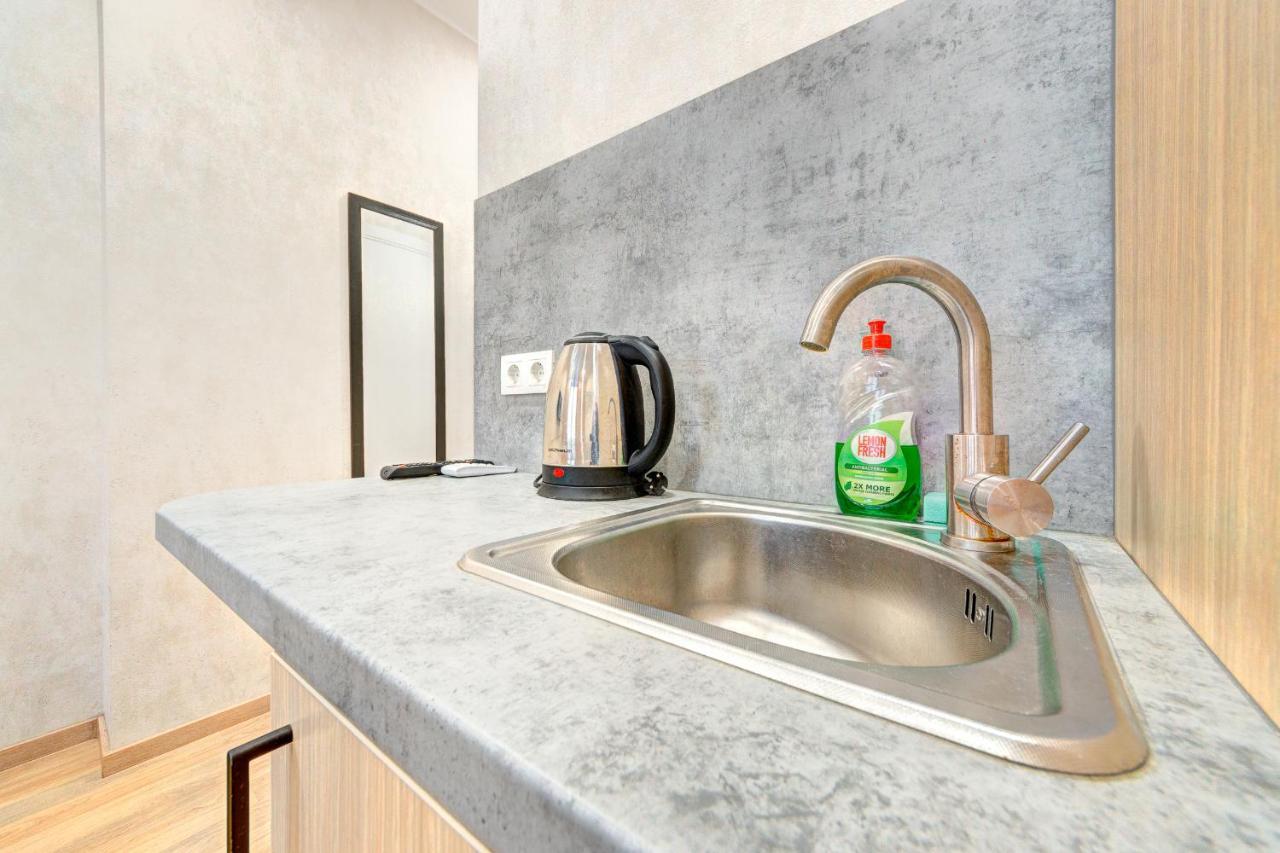 1 Room Apartment Near National Circus キエフ エクステリア 写真